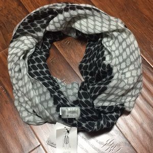 Calvin Klein Infinity Loop scarf